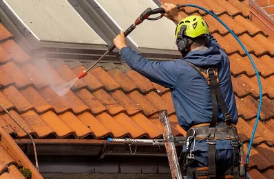 Démoussage et hydrofuge de toiture à Cassen